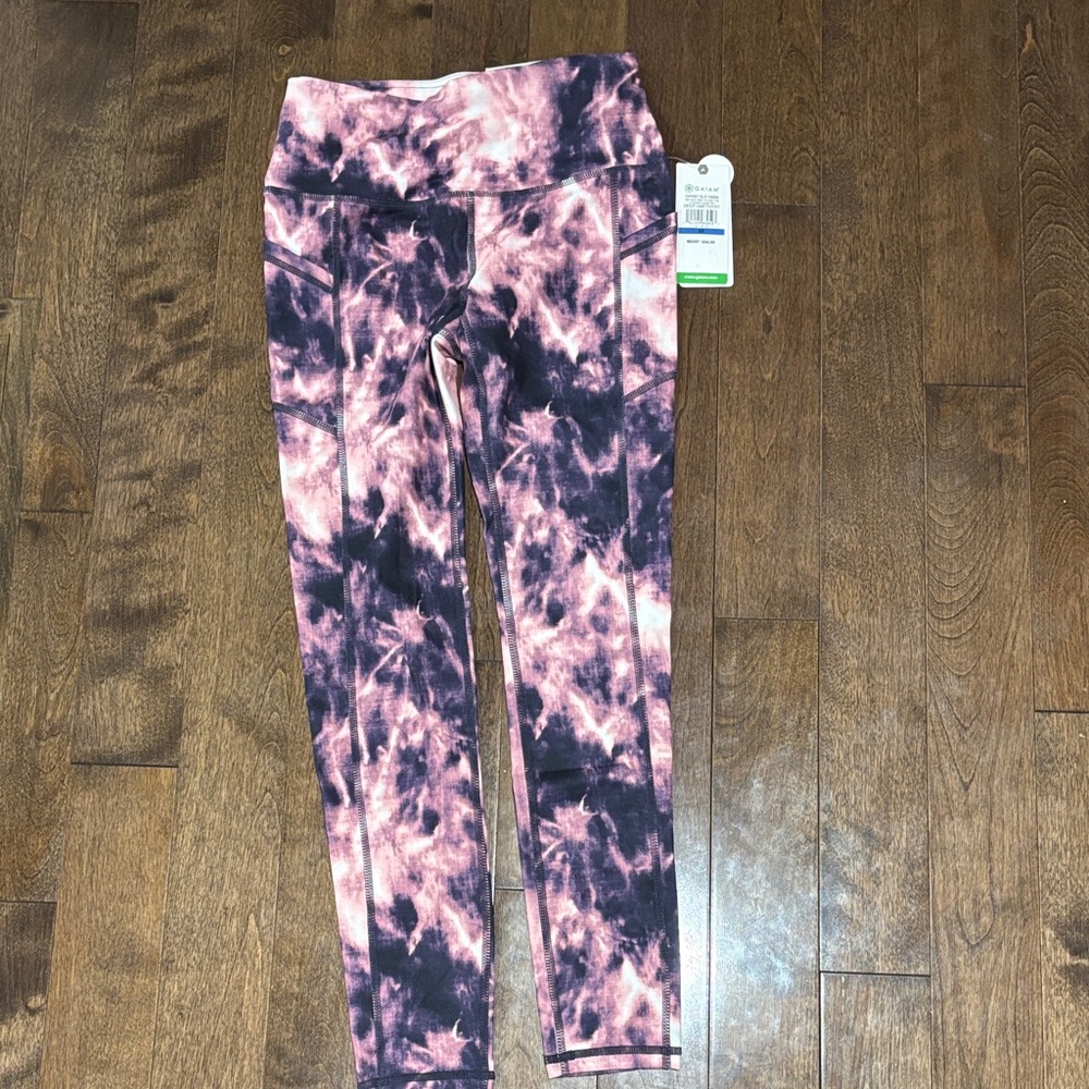 Gaiam XS Women’s OM 7/8 Highrise Leggings - NWT